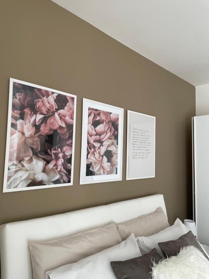La Maison De Nini Apartment เวโรนา ภายนอก รูปภาพ